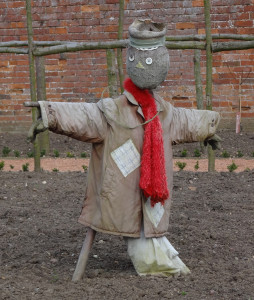 Children or grandchildren can help to create a scarecrow for the garden