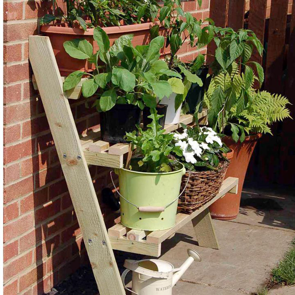 Garden upwards is made easy with the 3 Tier Ladder Allotmeny