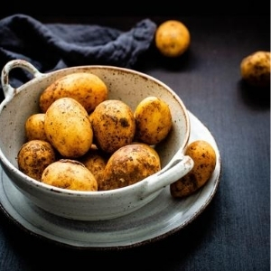 Potato in bowl